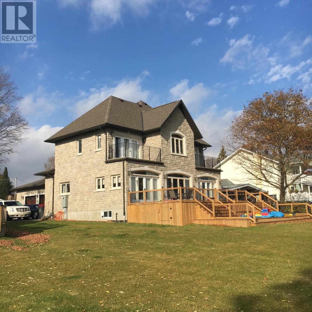 Photo 2 of 347 River Rd, Sault Ste Marie ON