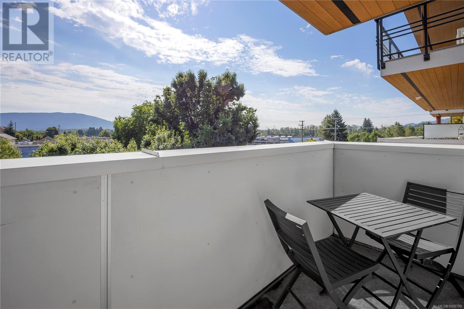 Photo 5 of 403 15 Canada Ave, Duncan BC
