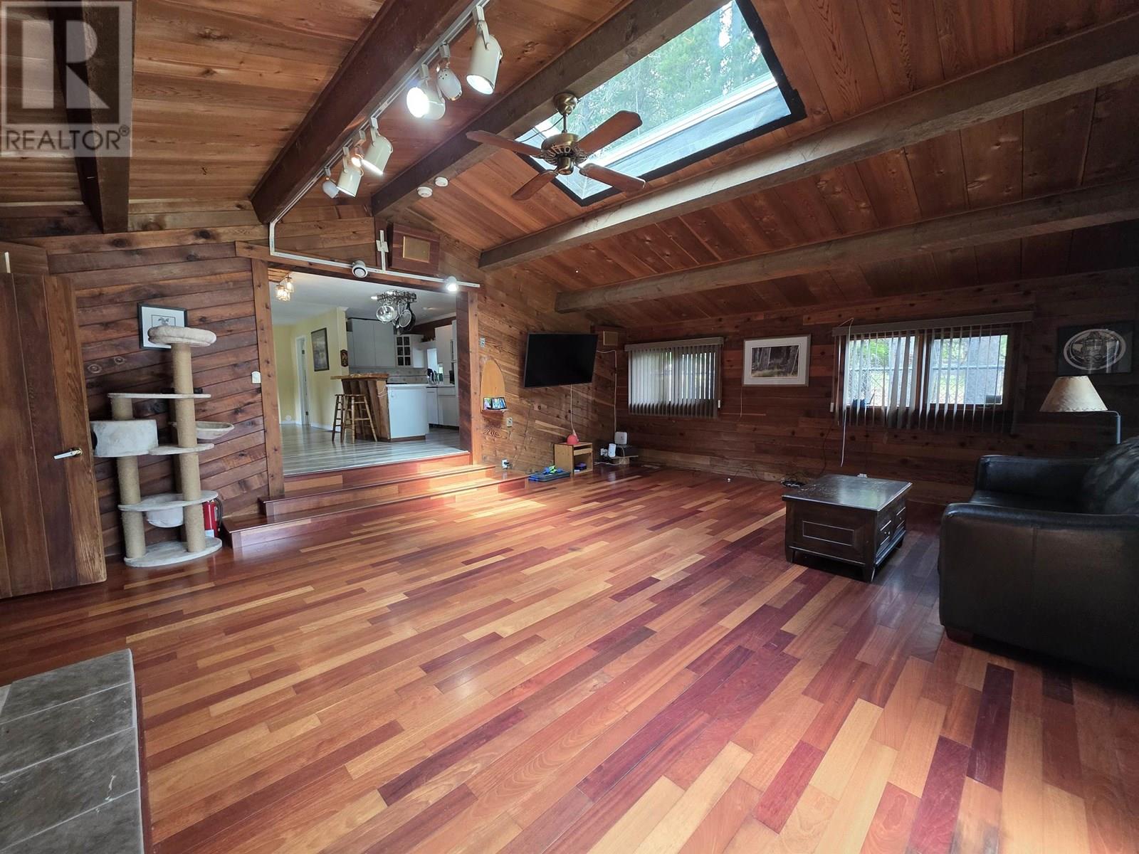3703 KRUMM AVENUE, Terrace