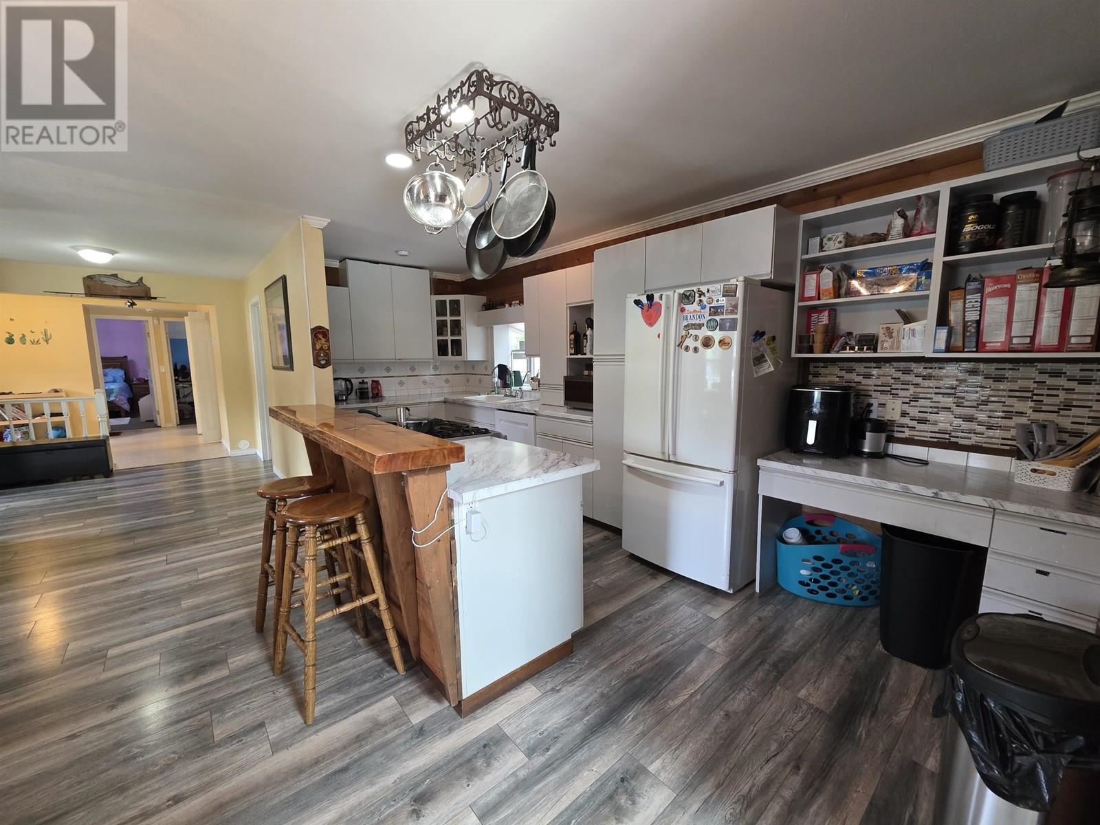 3703 KRUMM AVENUE, Terrace