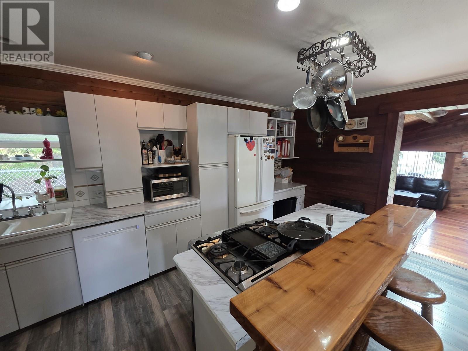 3703 KRUMM AVENUE, Terrace