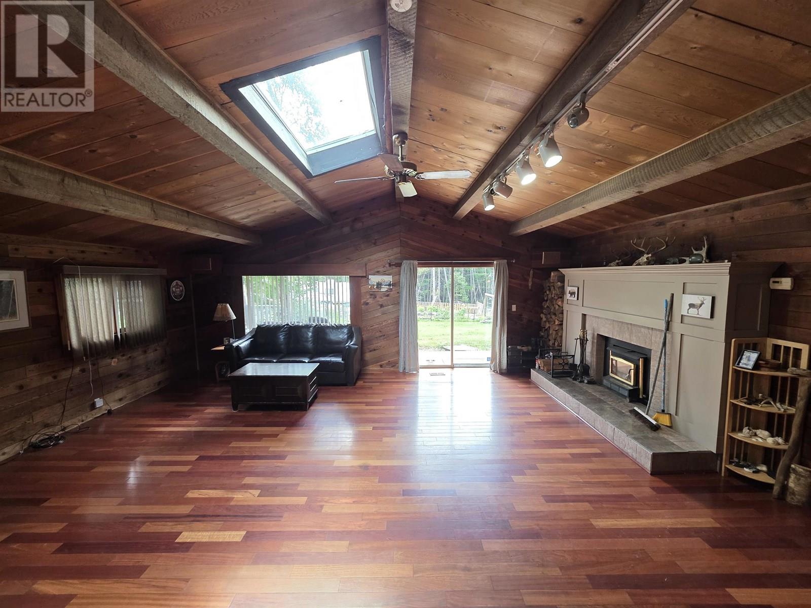 3703 KRUMM AVENUE, Terrace