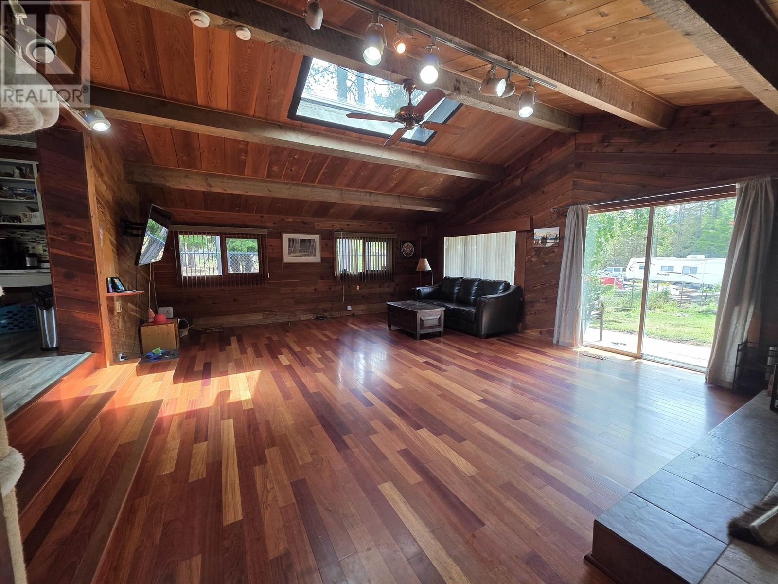 3703 KRUMM AVENUE, Terrace