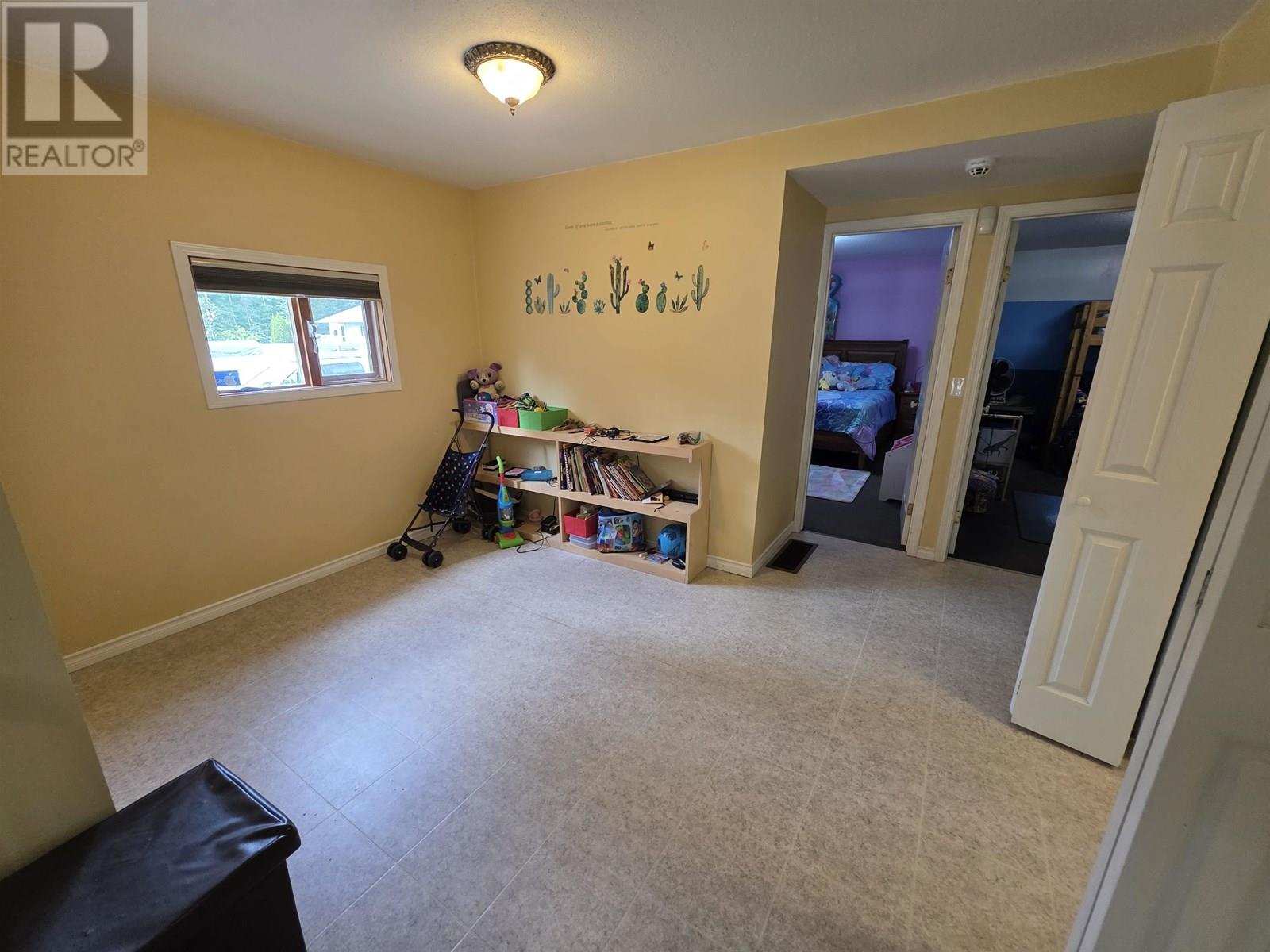 3703 KRUMM AVENUE, Terrace