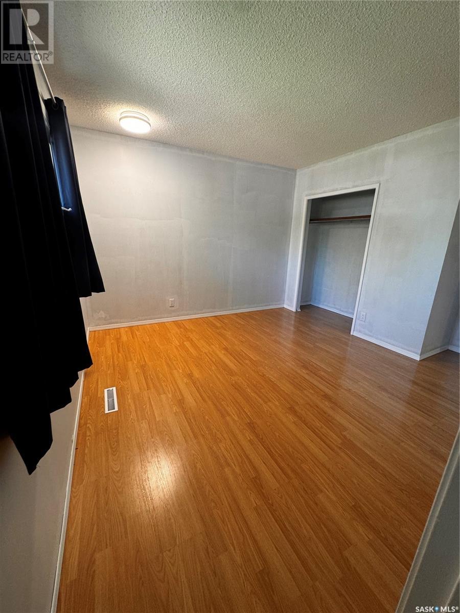 Photo 22 of 92 Scott Crescent, Weyburn SK