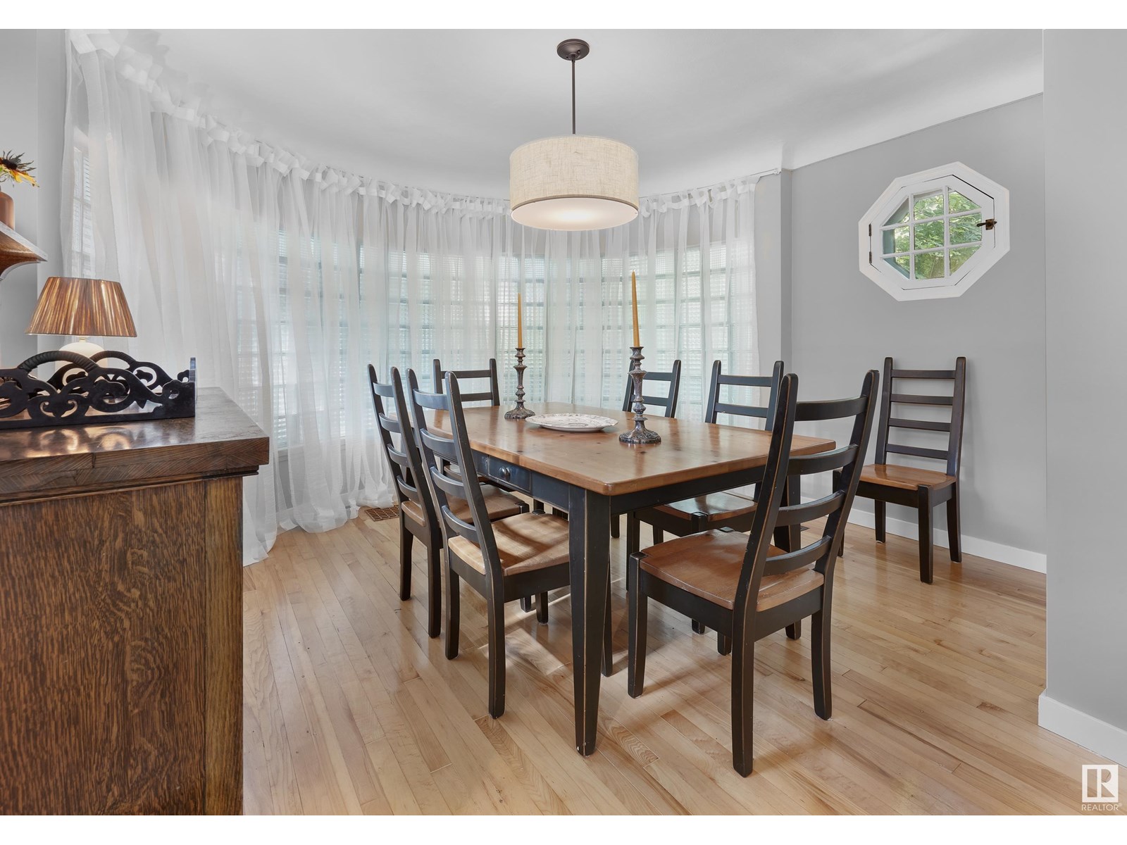 10303 GLENORA CR NW, Edmonton