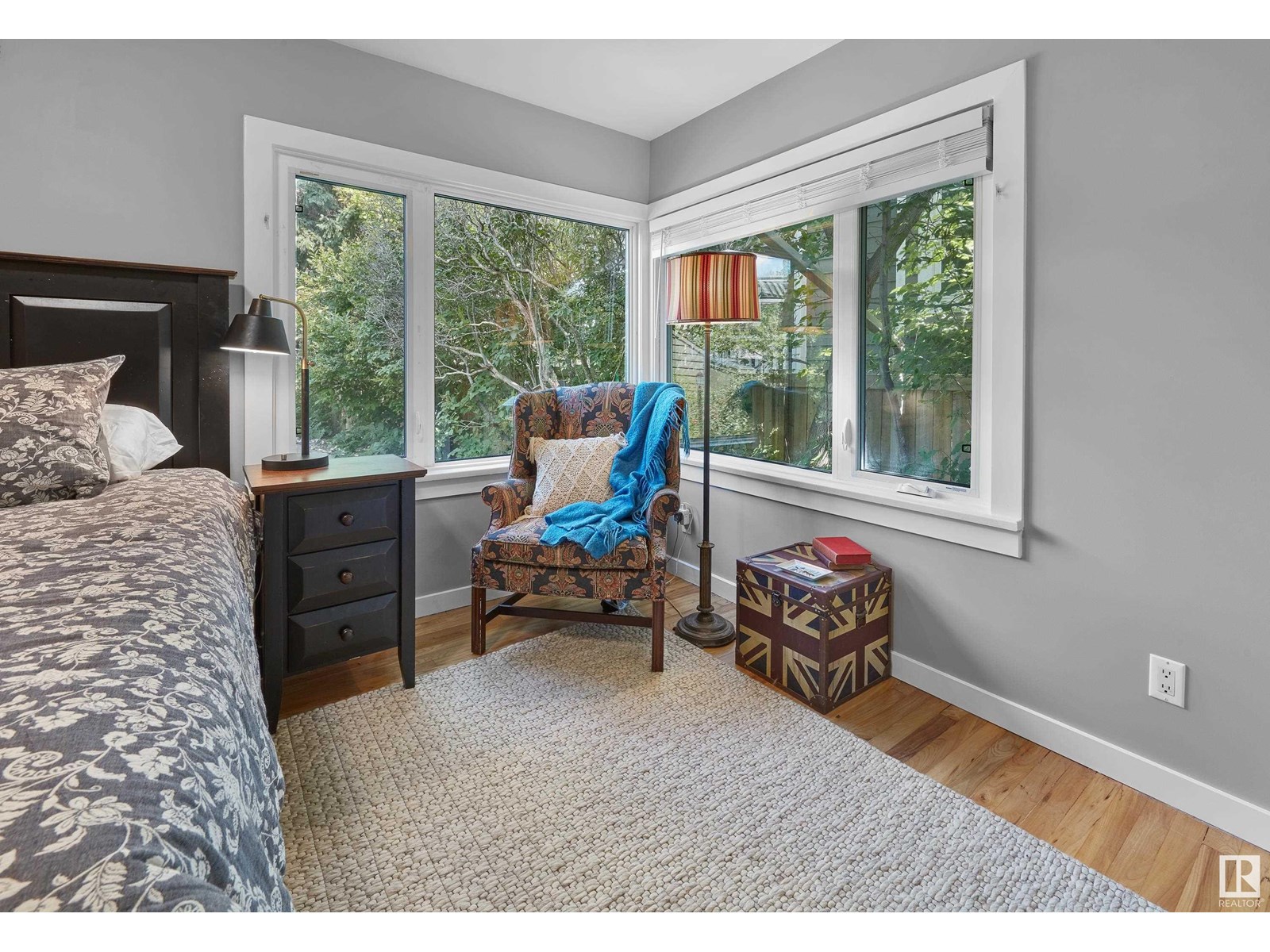 10303 GLENORA CR NW, Edmonton