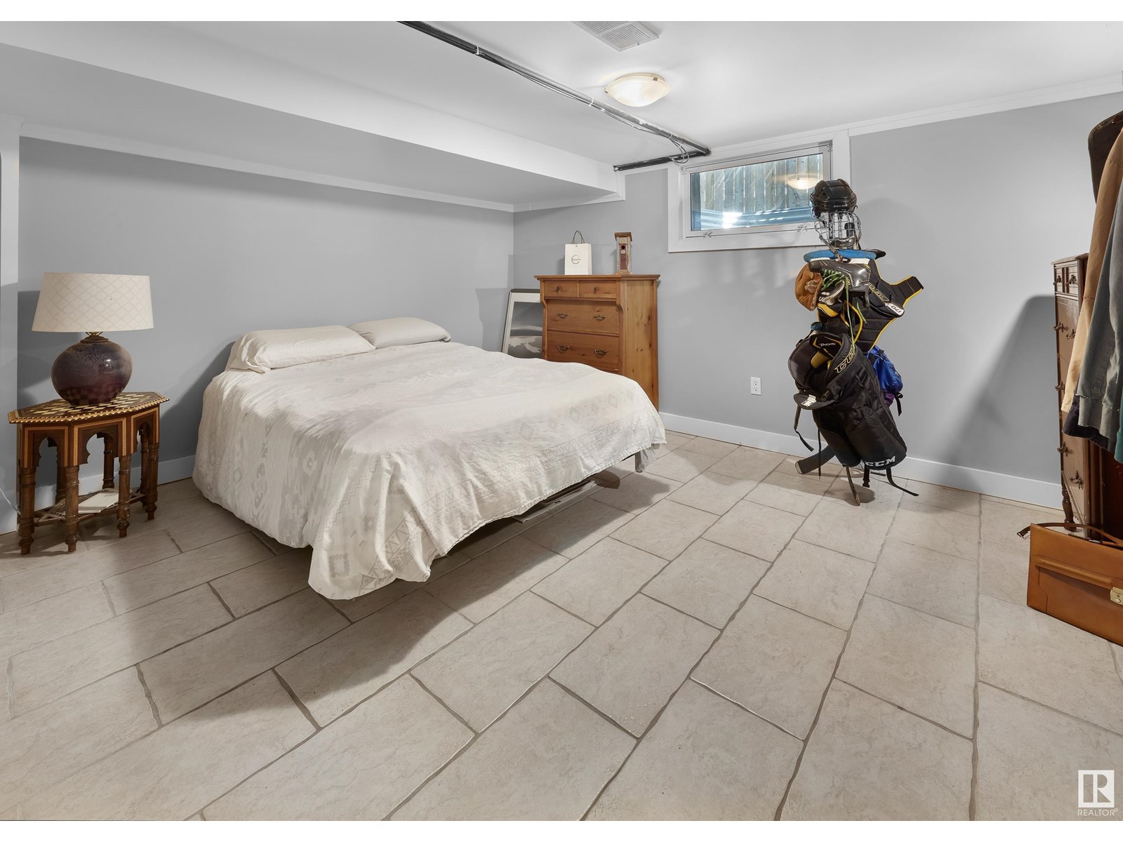 10303 GLENORA CR NW, Edmonton