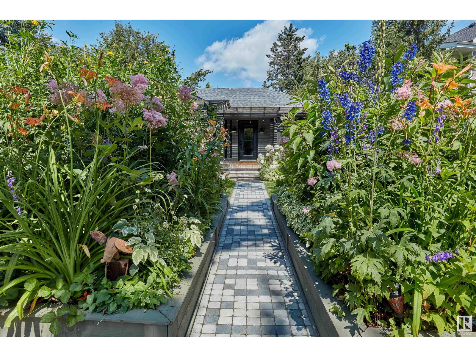 10303 GLENORA CR NW, Edmonton