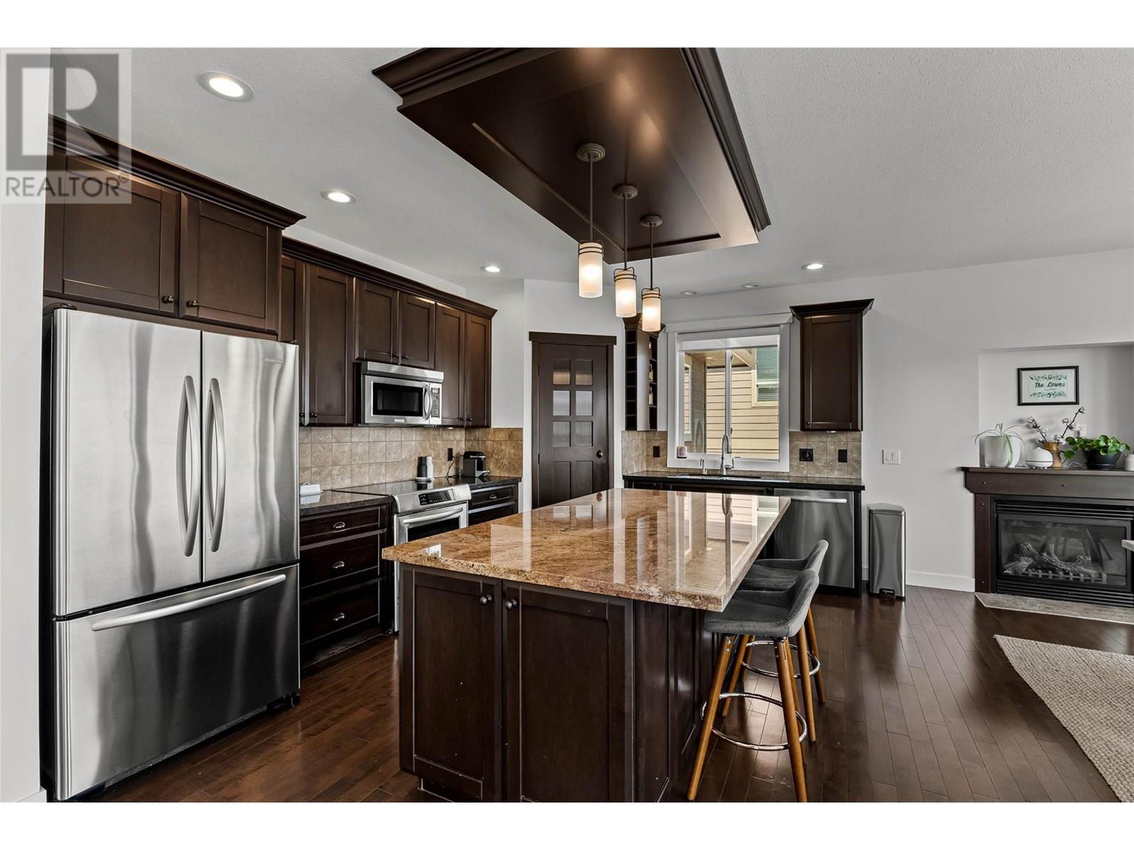 Photo 7 of 2120 Cantle Court, Kamloops BC