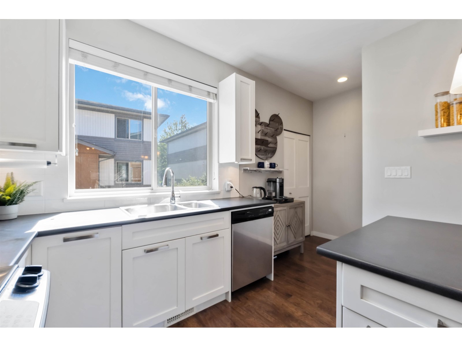 Photo 10 of 76 34248 King Road, Abbotsford BC