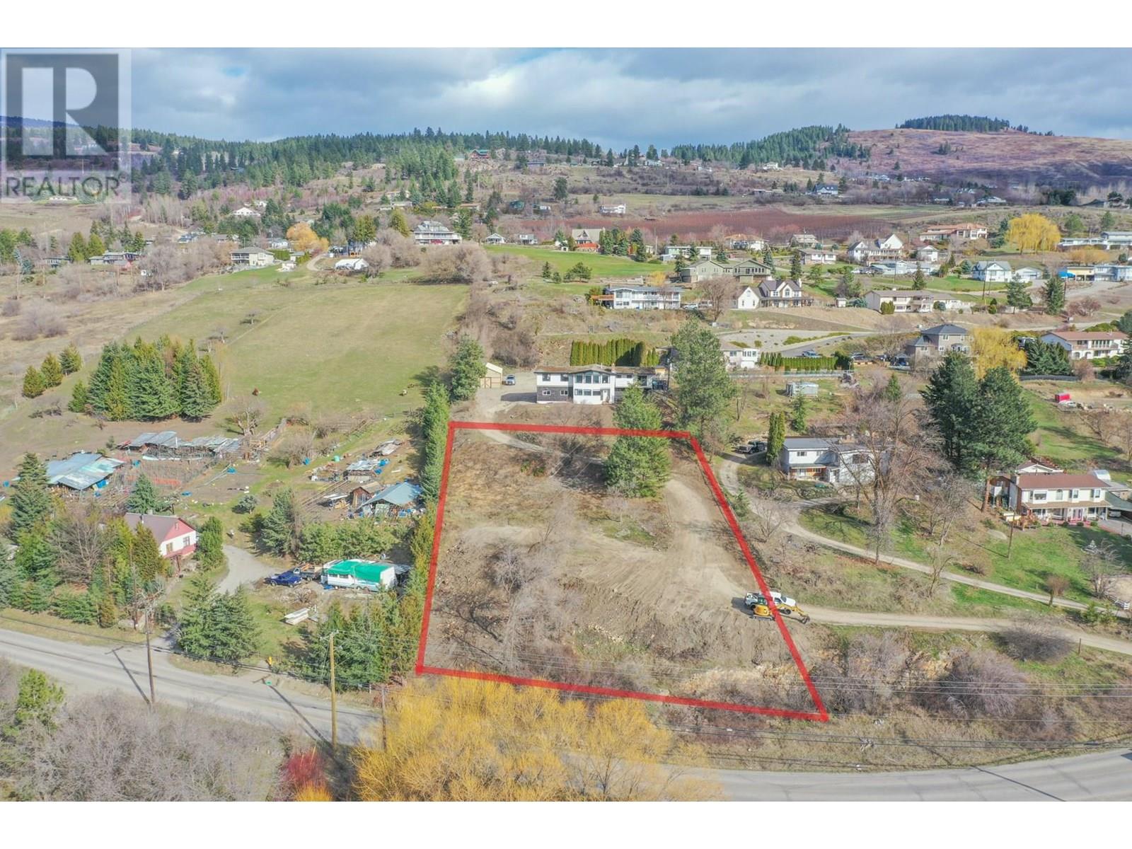 Photo 4 of 7791 Pleasant Valley Road, Vernon BC