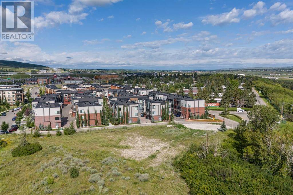 Single Family House for Sale in  Greenbriar Common NW Greenwood/Greenbriar Calgary 