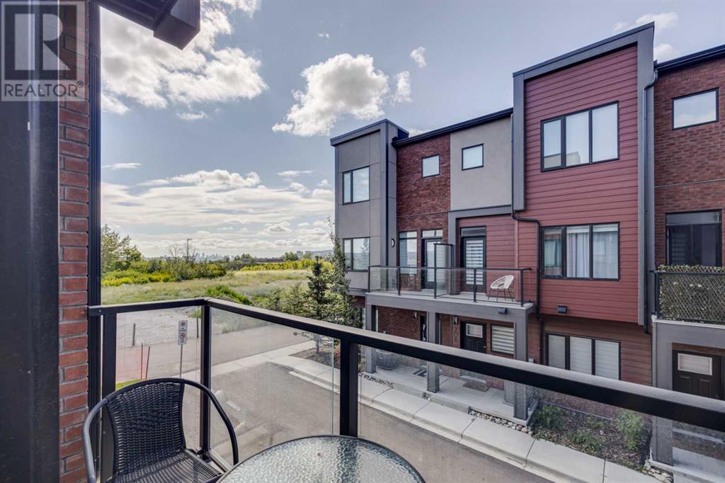 Single Family House for Sale in  Greenbriar Common NW Greenwood/Greenbriar Calgary 