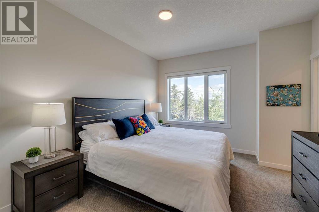 Single Family House for Sale in  Greenbriar Common NW Greenwood/Greenbriar Calgary 