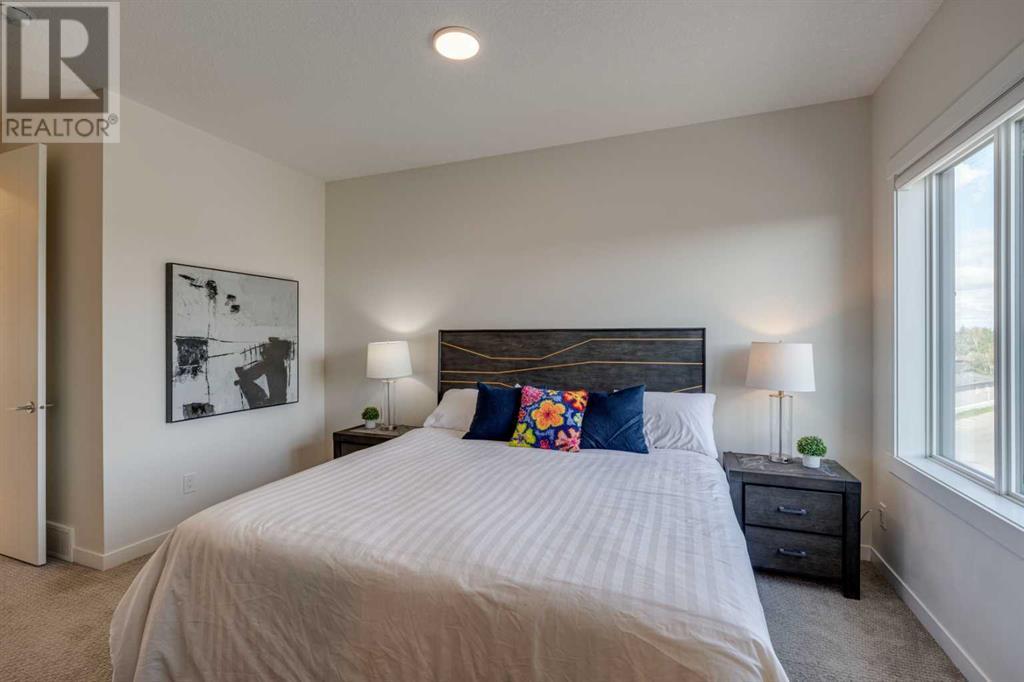 Single Family House for Sale in  Greenbriar Common NW Greenwood/Greenbriar Calgary 