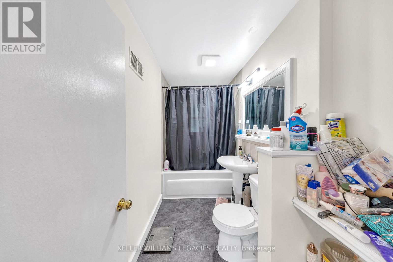 Photo 4 of 710 Cameron Street, Peterborough Central ON