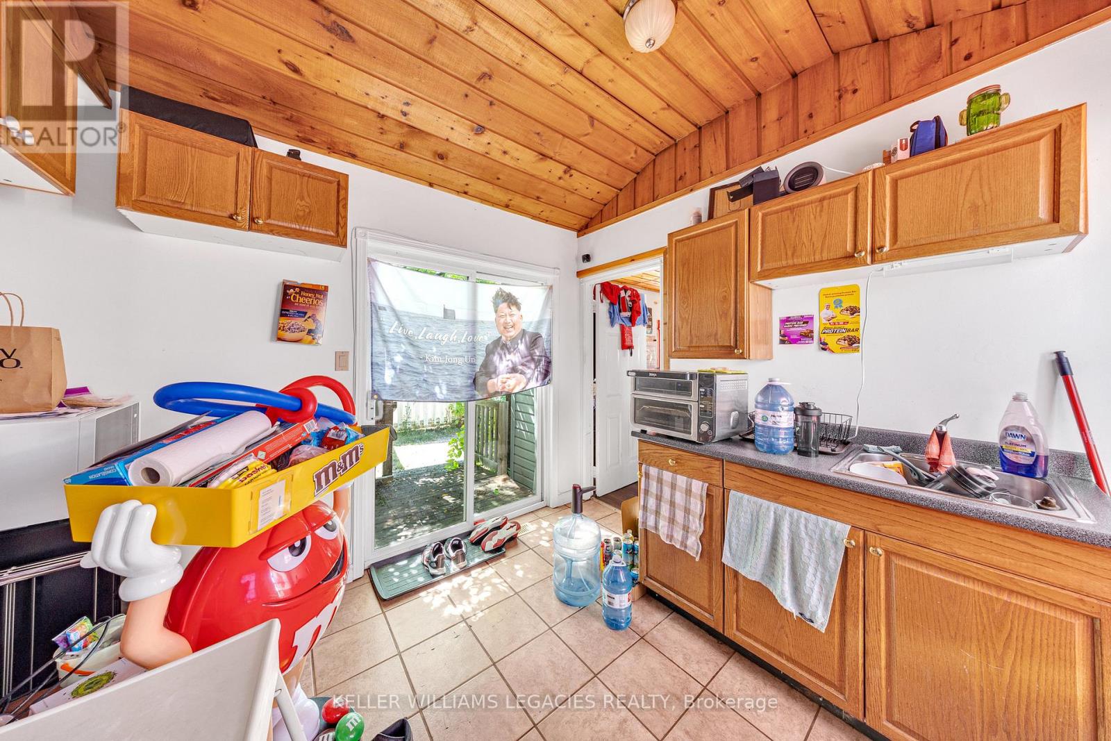 Photo 38 of 710 Cameron Street, Peterborough Central ON