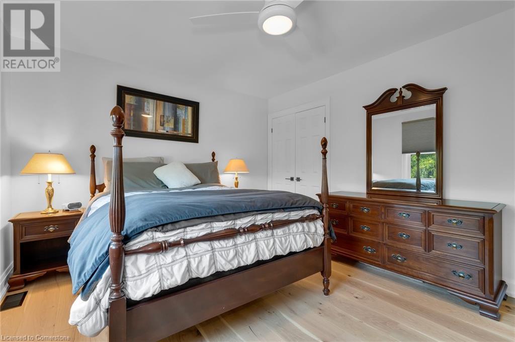 Photo 27 of 83 Dorchester Drive, Grimsby ON