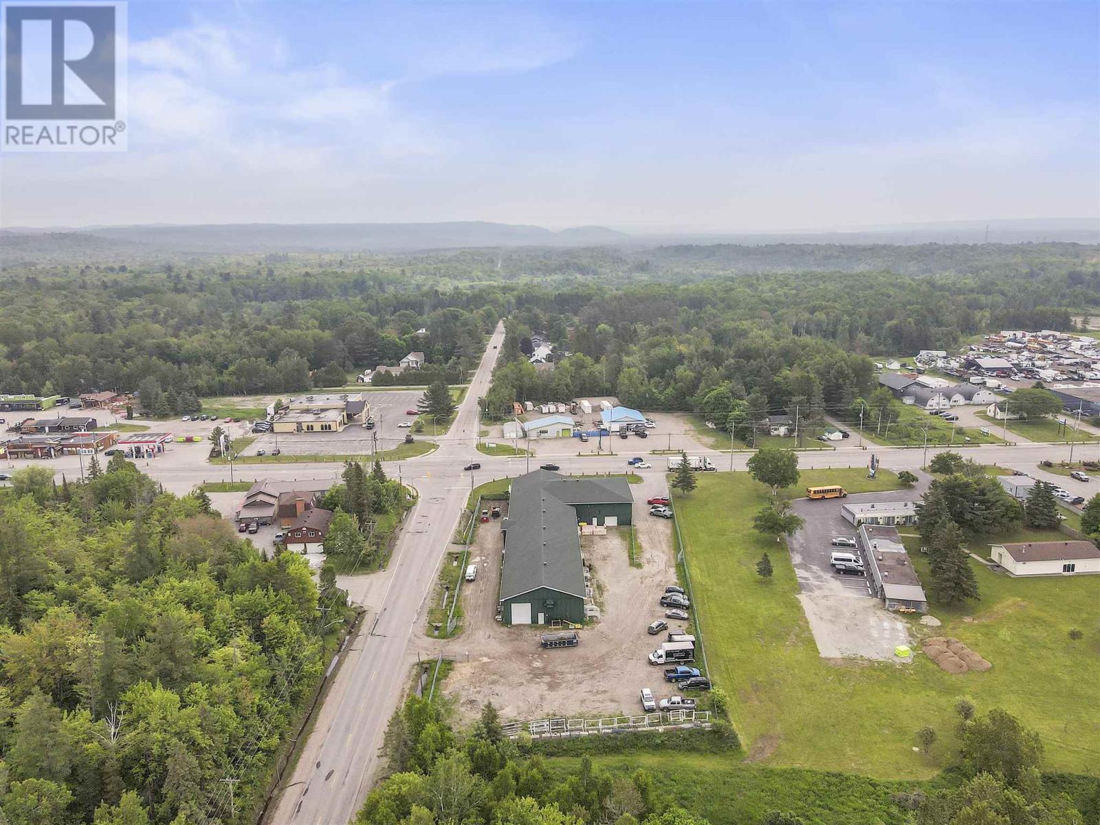 Photo 28 of 1281 Great Northern Rd, Sault Ste Marie ON