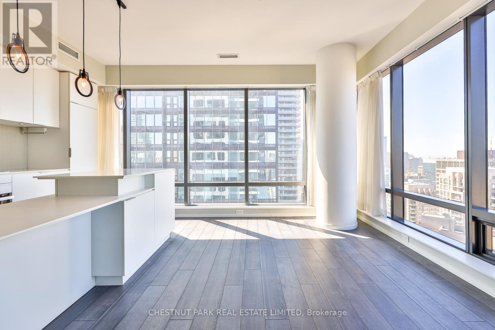 Photo 17 of 3205 5 St Joseph Street, Toronto ON