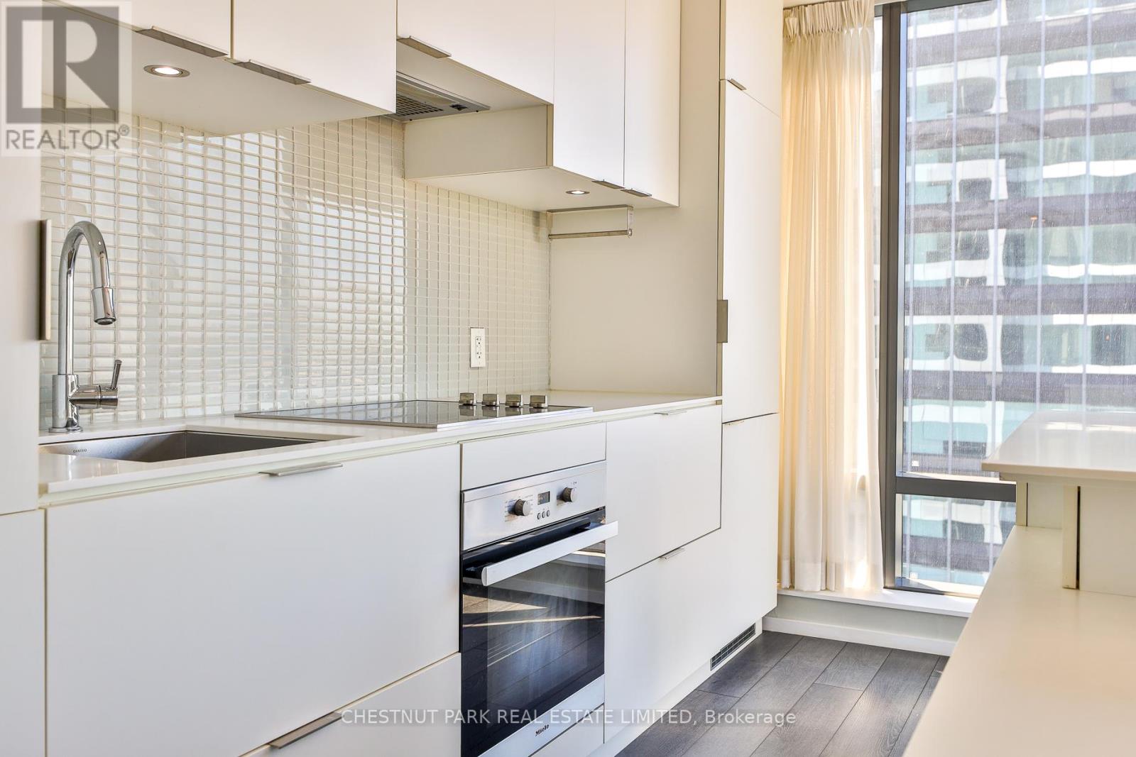 Photo 19 of 3205 5 St Joseph Street, Toronto ON