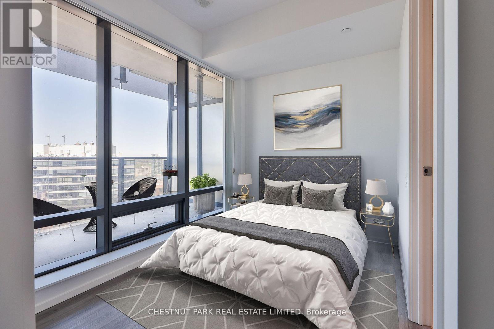Photo 6 of 3205 5 St Joseph Street, Toronto ON
