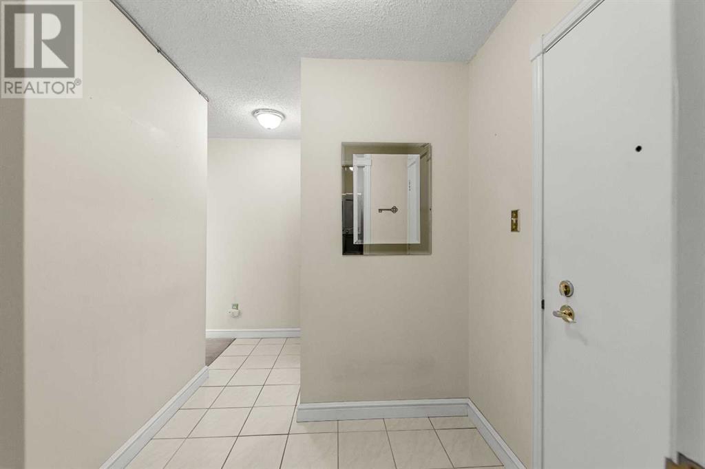 Single Family House for Sale in   Braeglen Close SW Braeside Calgary 