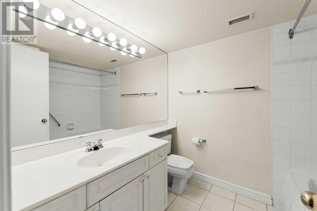 Single Family House for Sale in   Braeglen Close SW Braeside Calgary 