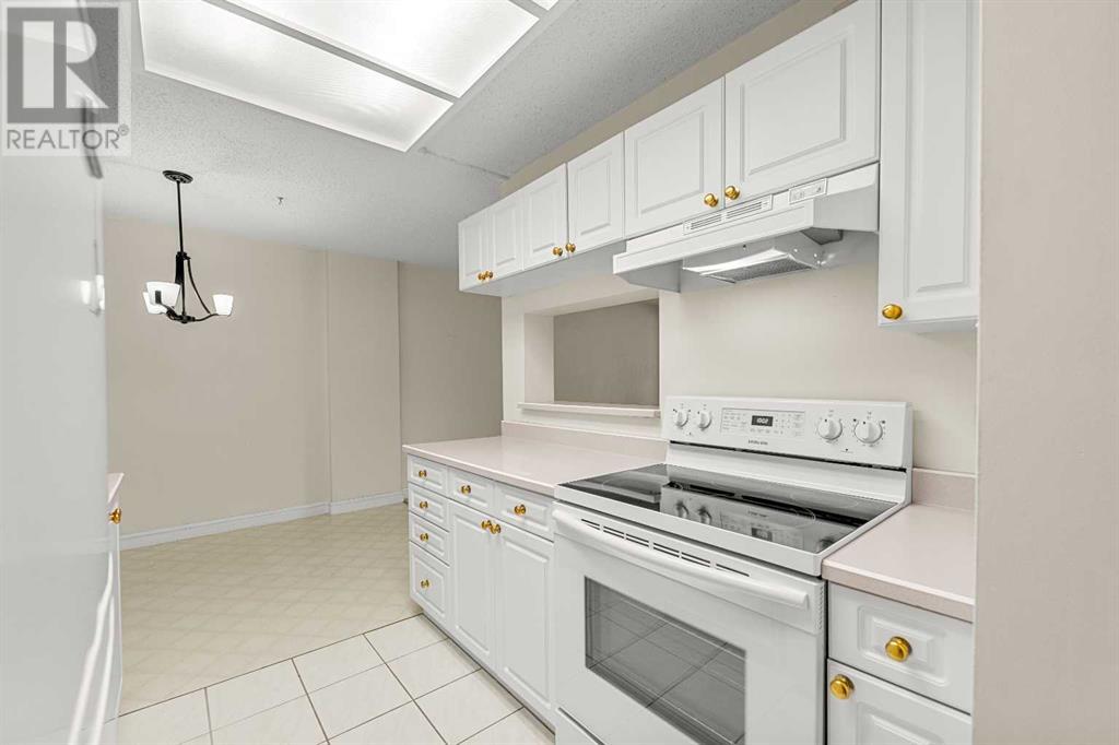 Single Family House for Sale in   Braeglen Close SW Braeside Calgary 