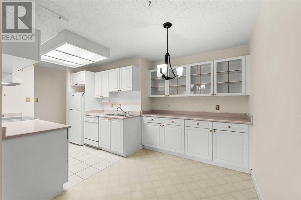 Single Family House for Sale in   Braeglen Close SW Braeside Calgary 