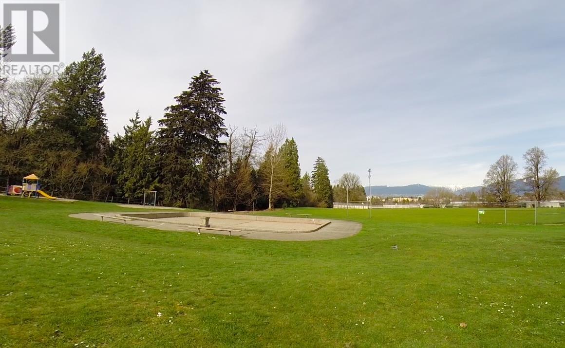 Photo 33 of 2925 E 25th Avenue, Vancouver BC