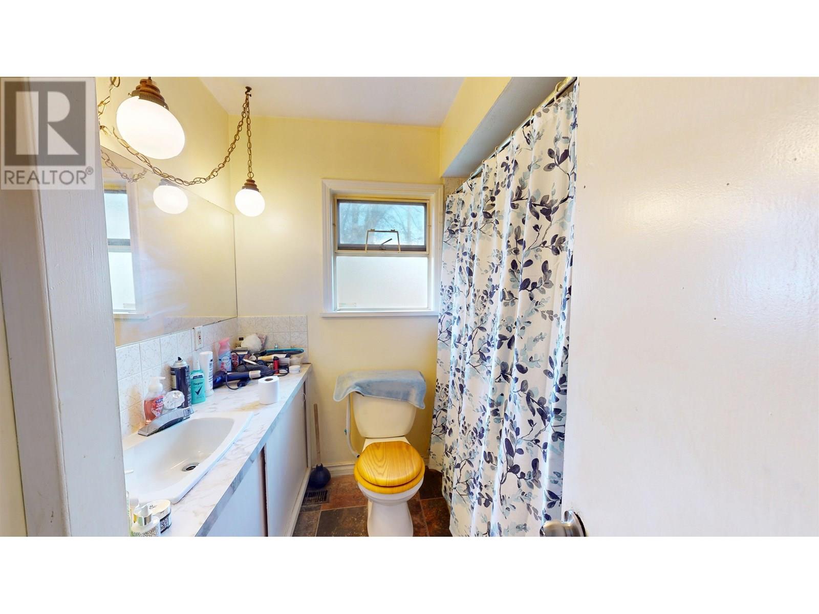 Photo 23 of 2925 E 25th Avenue, Vancouver BC