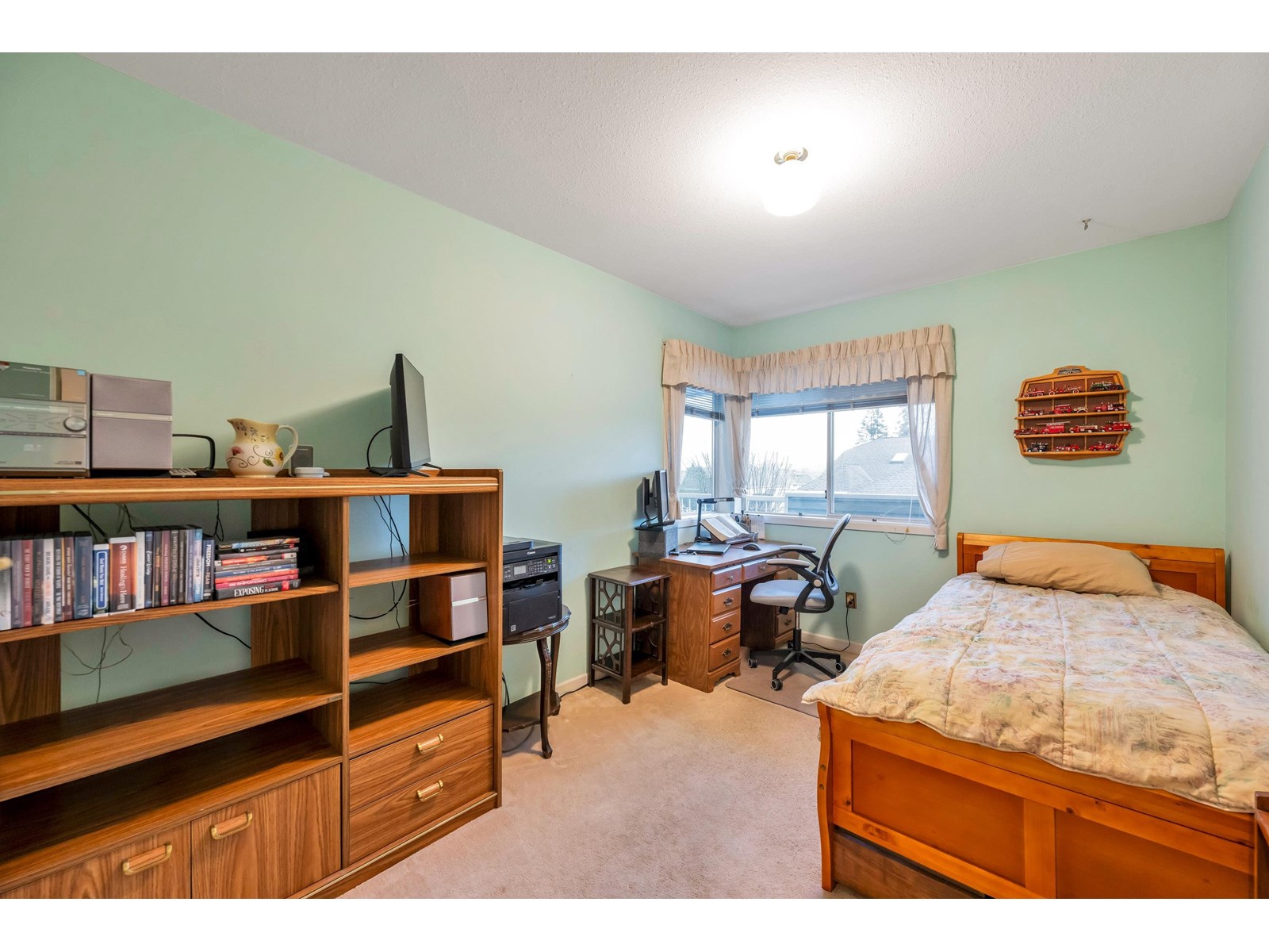 Photo 2 of 17 32615 Murray Avenue, Abbotsford BC
