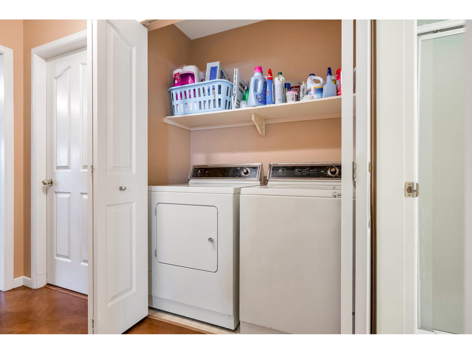 Photo 6 of 17 32615 Murray Avenue, Abbotsford BC