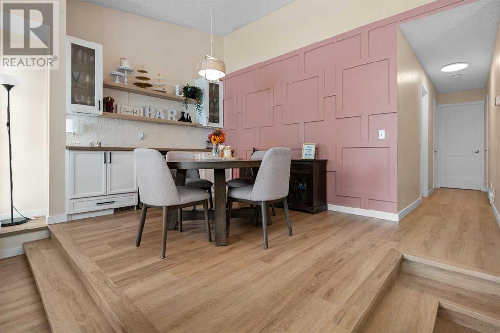 Single Family House Bi-level for Sale in  Woodbine Boulevard SW Woodbine Calgary 