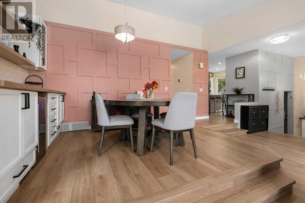 Single Family House Bi-level for Sale in  Woodbine Boulevard SW Woodbine Calgary 