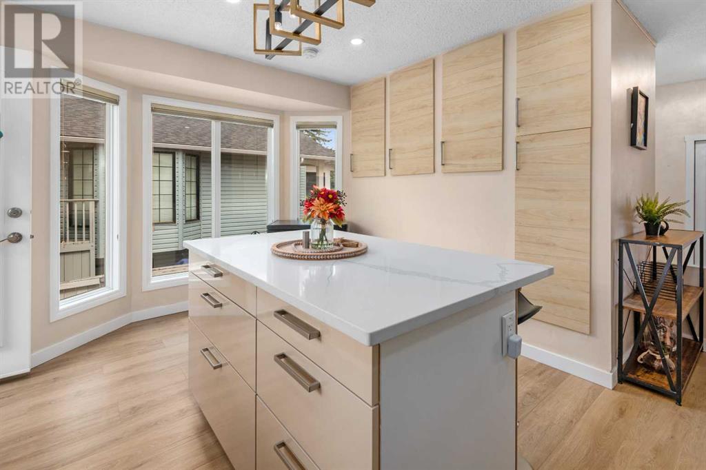Single Family House Bi-level for Sale in  Woodbine Boulevard SW Woodbine Calgary 