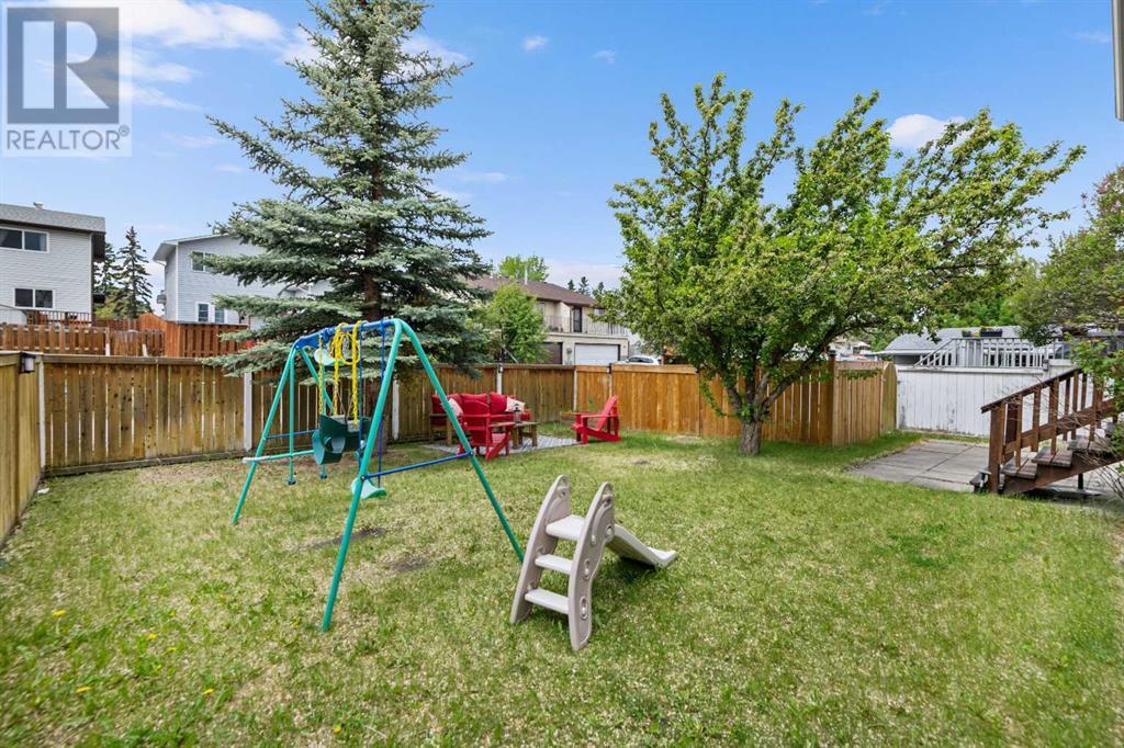Single Family House Bi-level for Sale in  Woodbine Boulevard SW Woodbine Calgary 