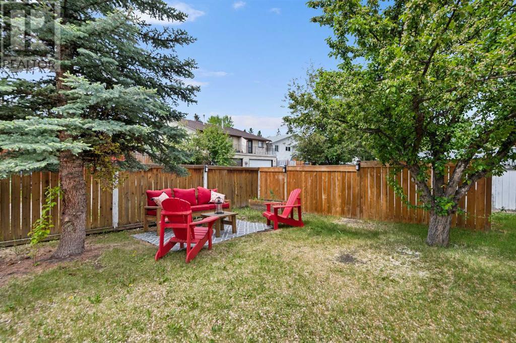 Single Family House Bi-level for Sale in  Woodbine Boulevard SW Woodbine Calgary 