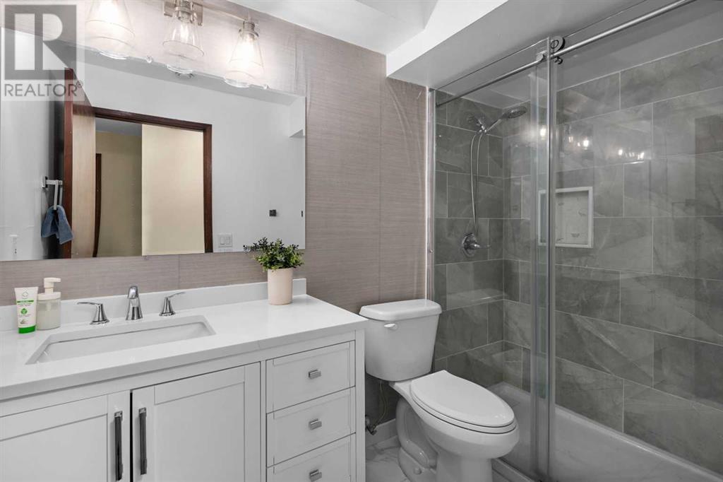 Single Family House Bi-level for Sale in  Woodbine Boulevard SW Woodbine Calgary 