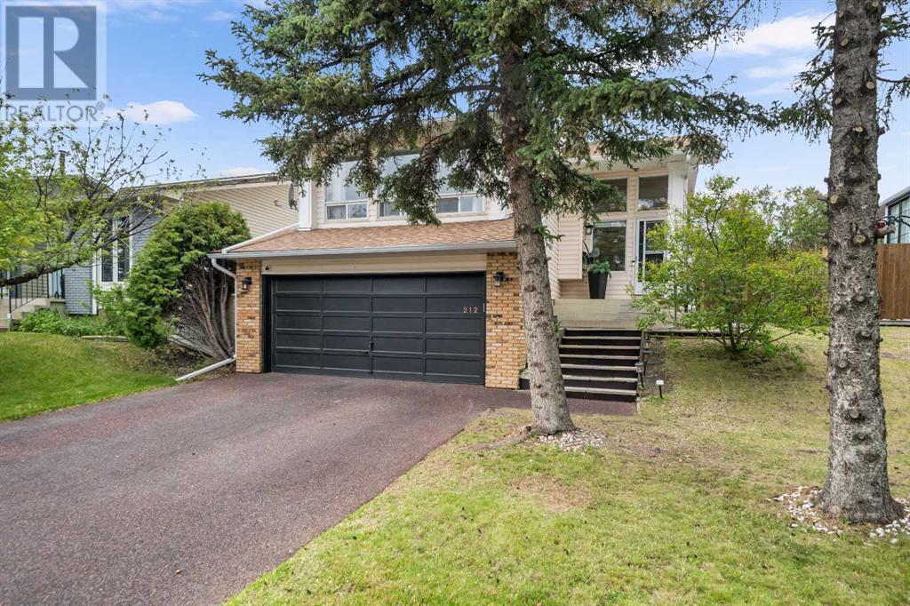 Single Family House Bi-level for Sale in  Woodbine Boulevard SW Woodbine Calgary 