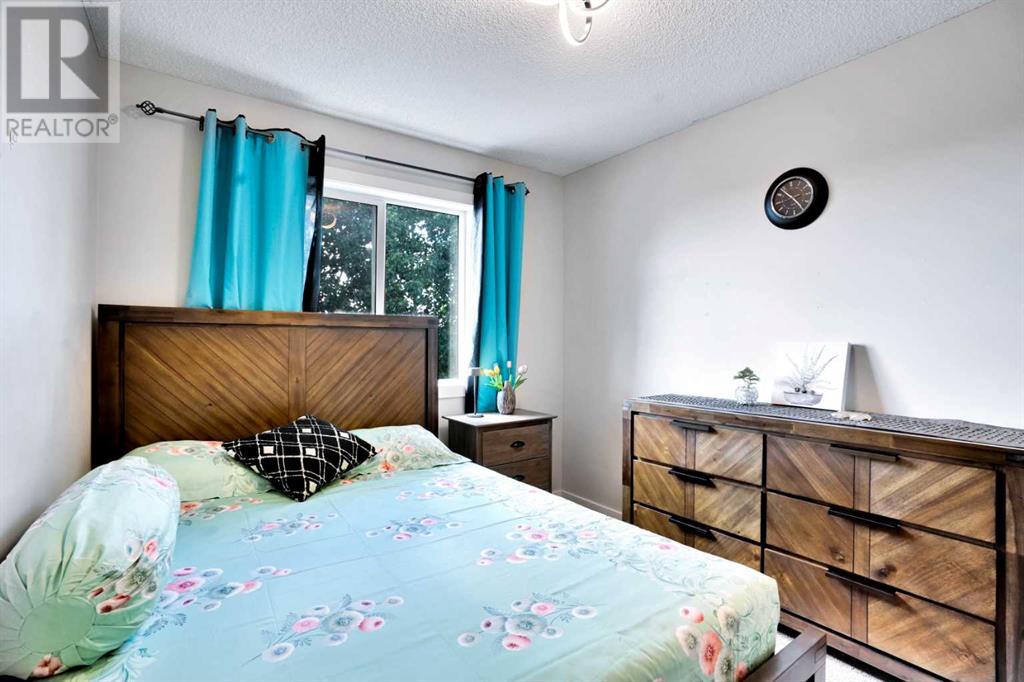 Single Family House for Sale in  Cranberry Circle SE Cranston Calgary 