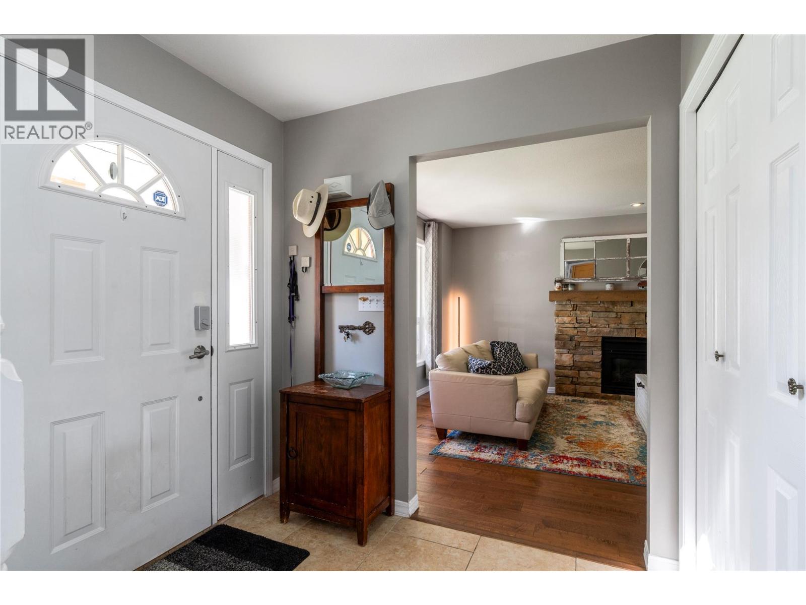 Photo 6 of 1681 18 Avenue Se, Salmon Arm BC