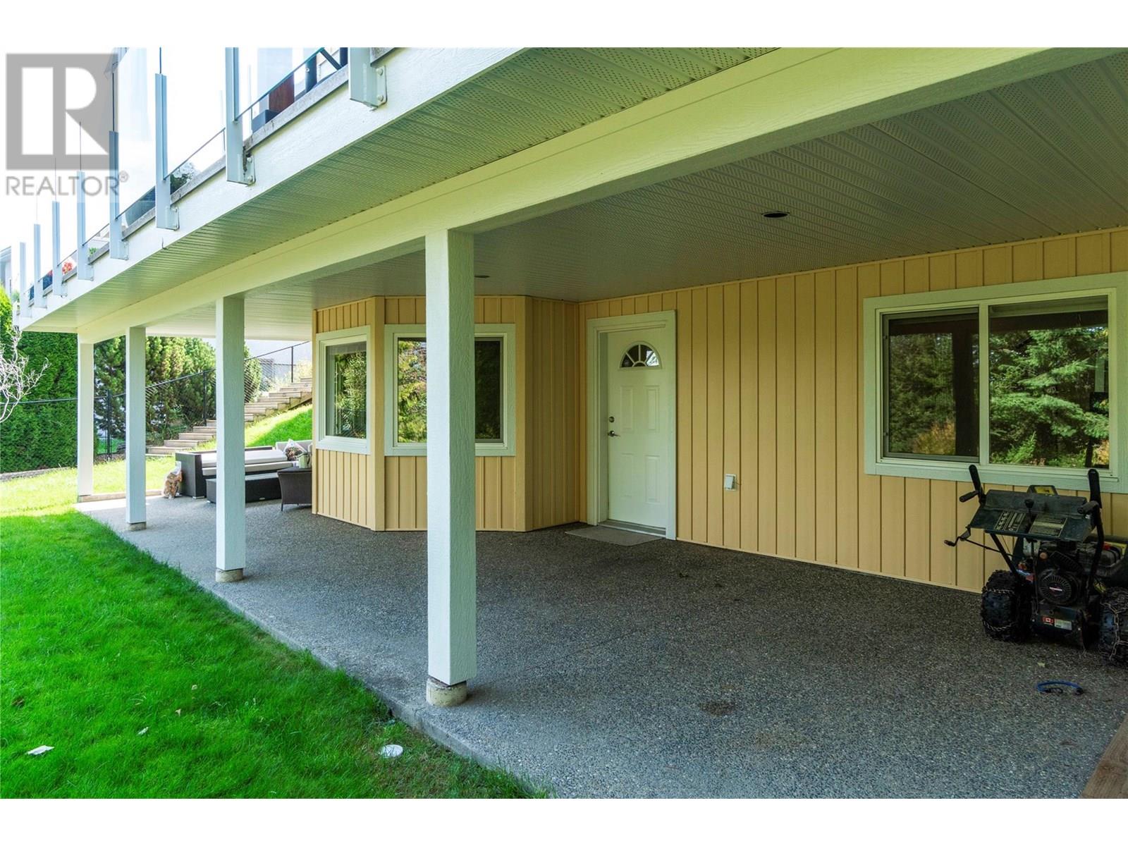 Photo 13 of 1681 18 Avenue Se, Salmon Arm BC