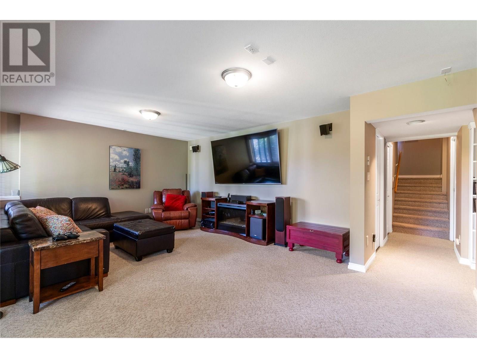 Photo 12 of 1681 18 Avenue Se, Salmon Arm BC