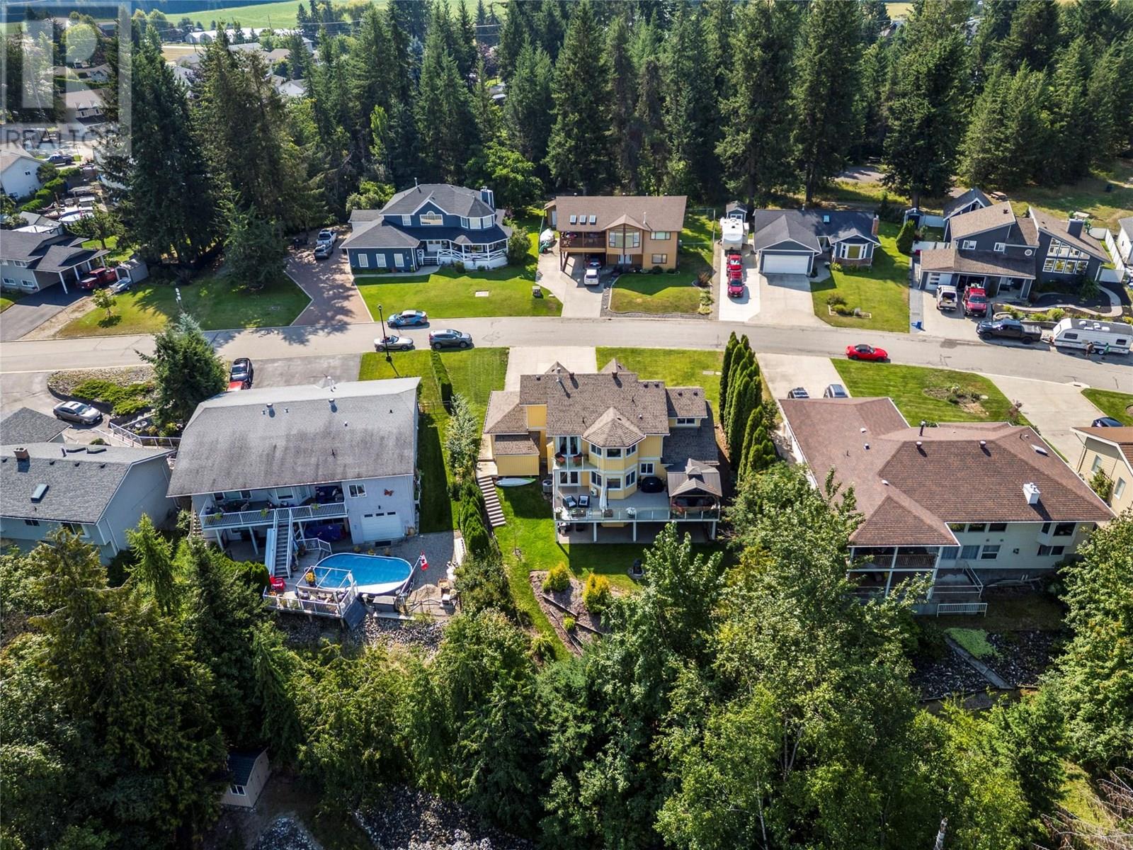 Photo 28 of 1681 18 Avenue Se, Salmon Arm BC