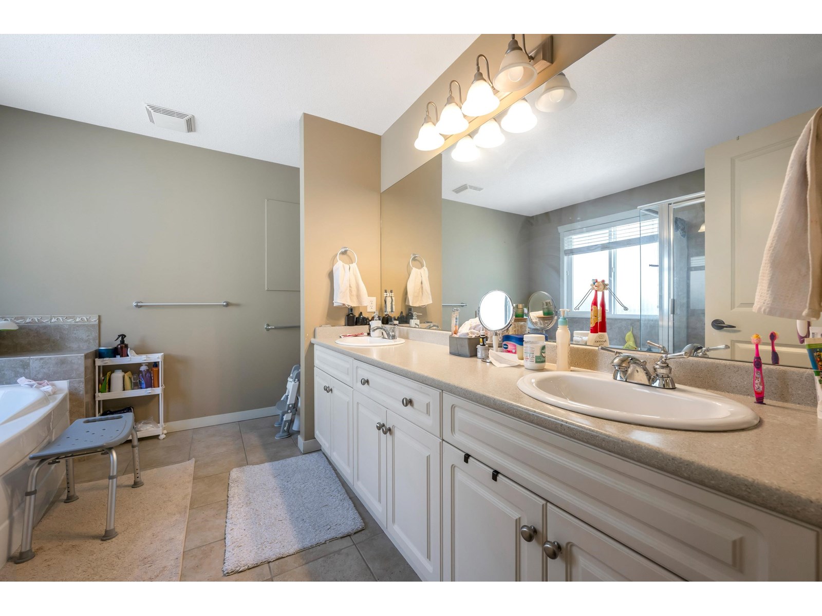 Photo 25 of 10339 164 A Street, Surrey BC