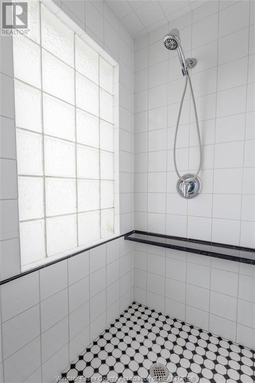 Photo 24 of 1444 Bernard Unit Upper, Windsor ON