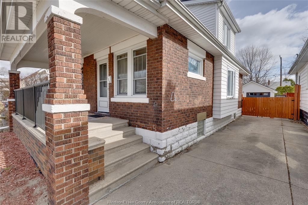 Photo 3 of 1444 Bernard Unit Upper, Windsor ON